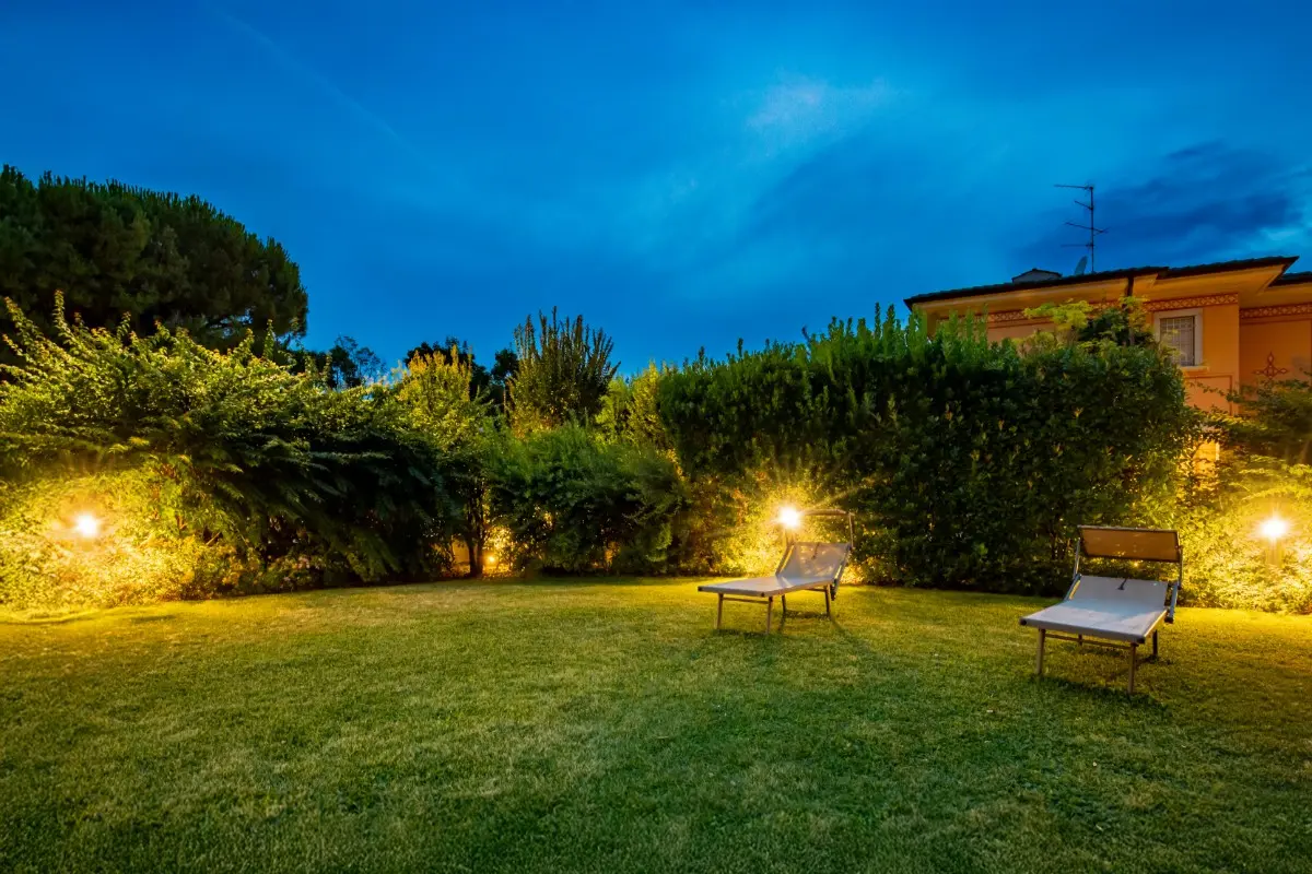 Giardino privato - Privacy luminosa