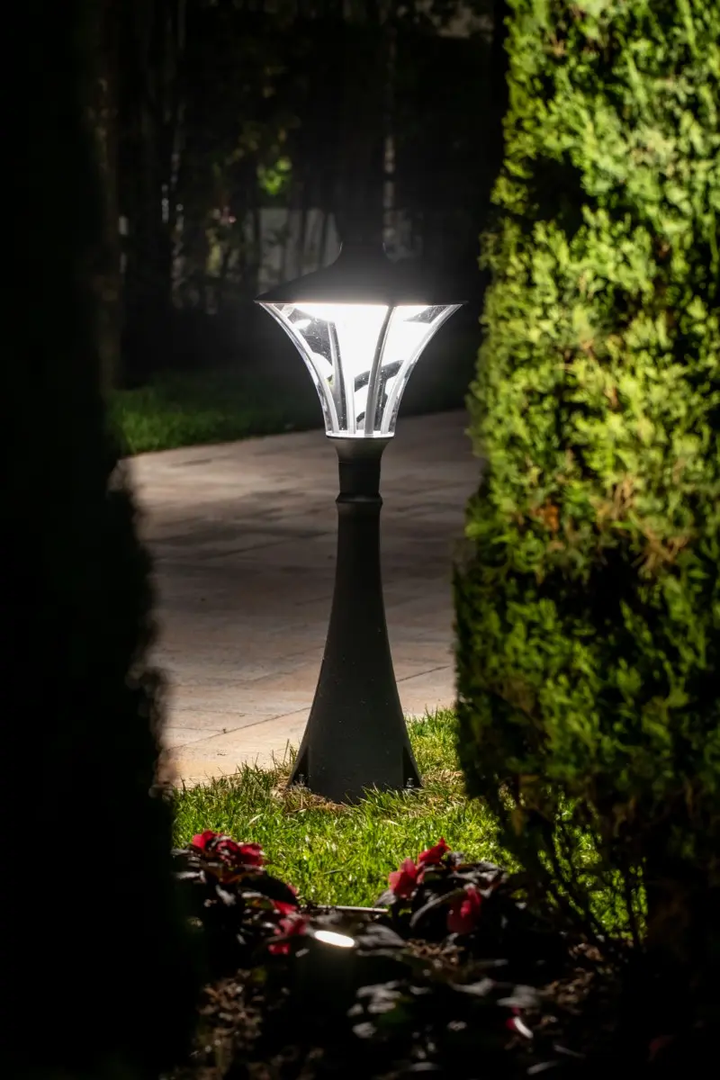 Restaurant with Garden - Welcoming Light Atmospheres